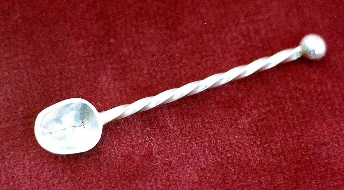 Salt spoon